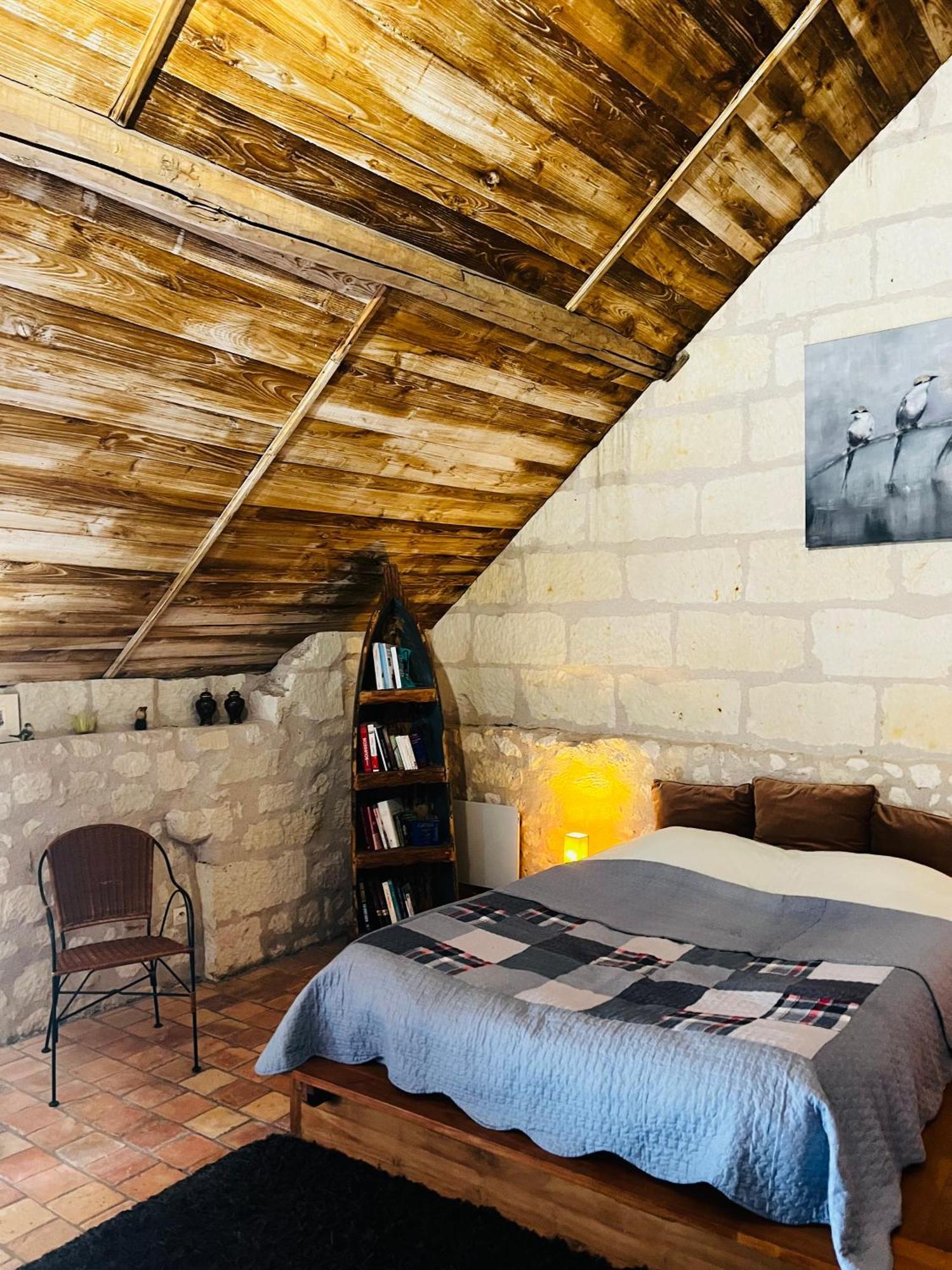 Allonnes  Chateau De La Thibaudiere - Chambre Du Tonneau المظهر الخارجي الصورة