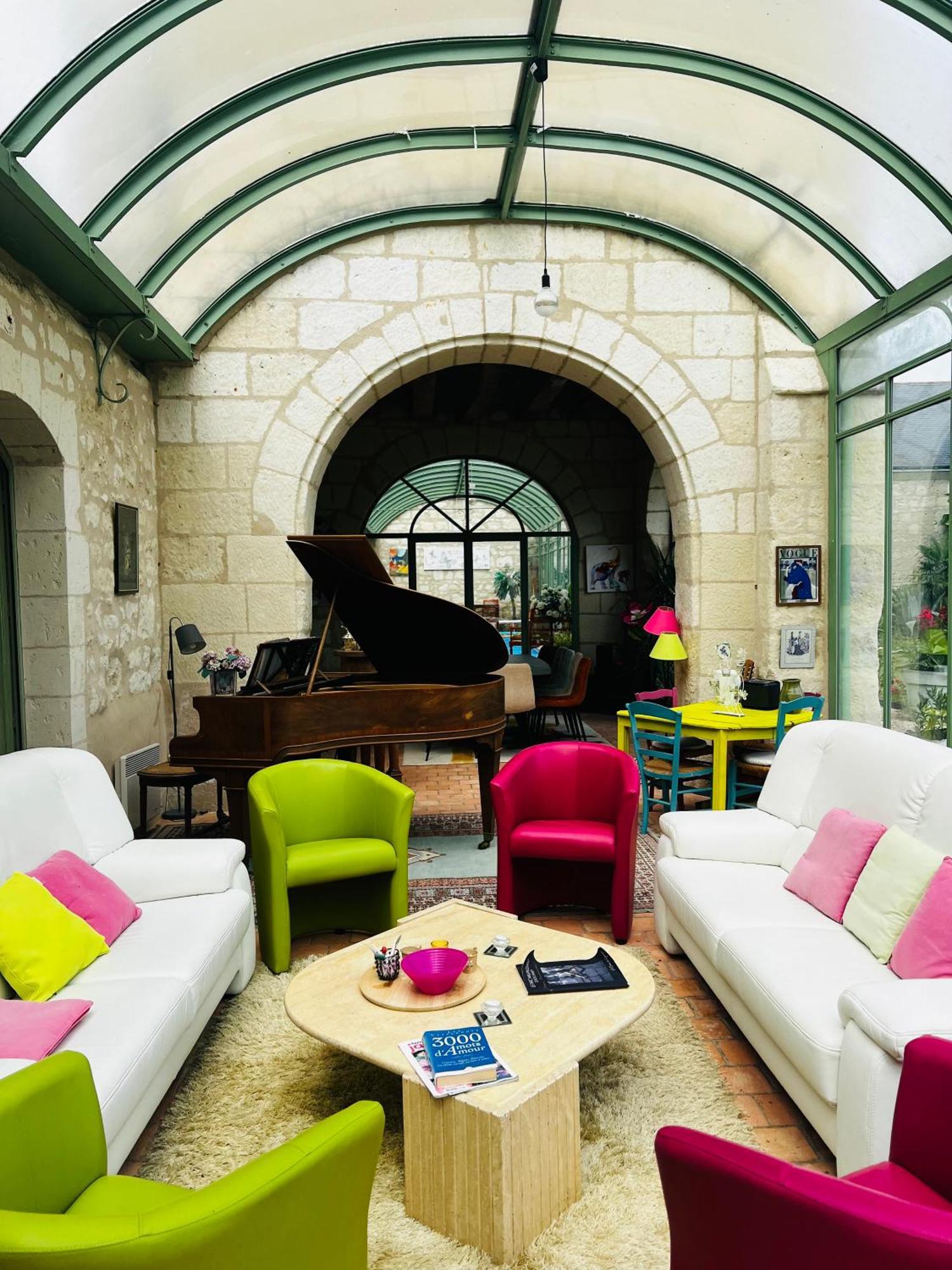 Allonnes  Chateau De La Thibaudiere - Chambre Du Tonneau المظهر الخارجي الصورة